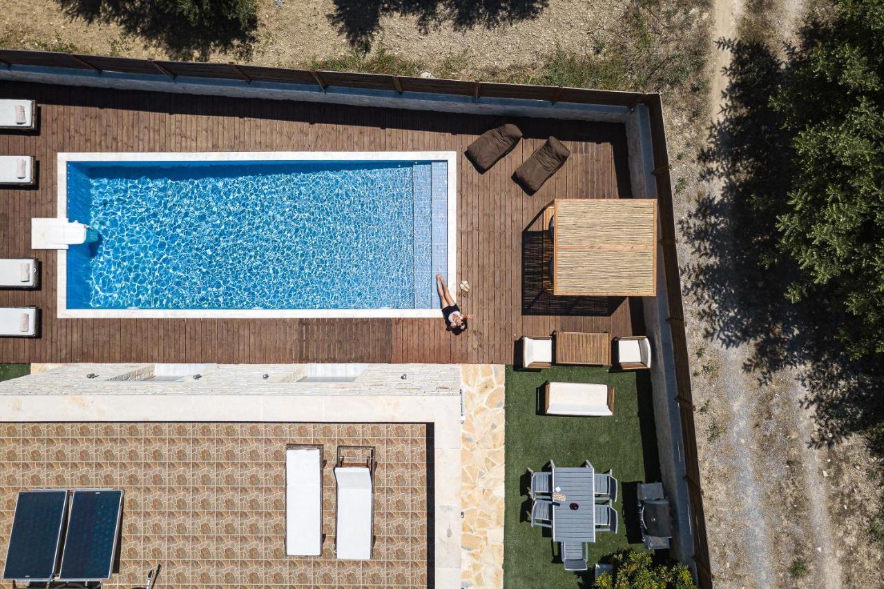 Villa Vera - With Private Heated Pool & Jacuzzi Παγκαλοχώρι Εξωτερικό φωτογραφία