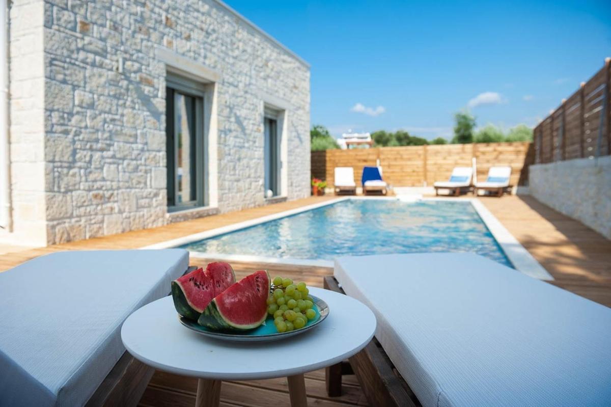 Villa Vera - With Private Heated Pool & Jacuzzi Παγκαλοχώρι Εξωτερικό φωτογραφία