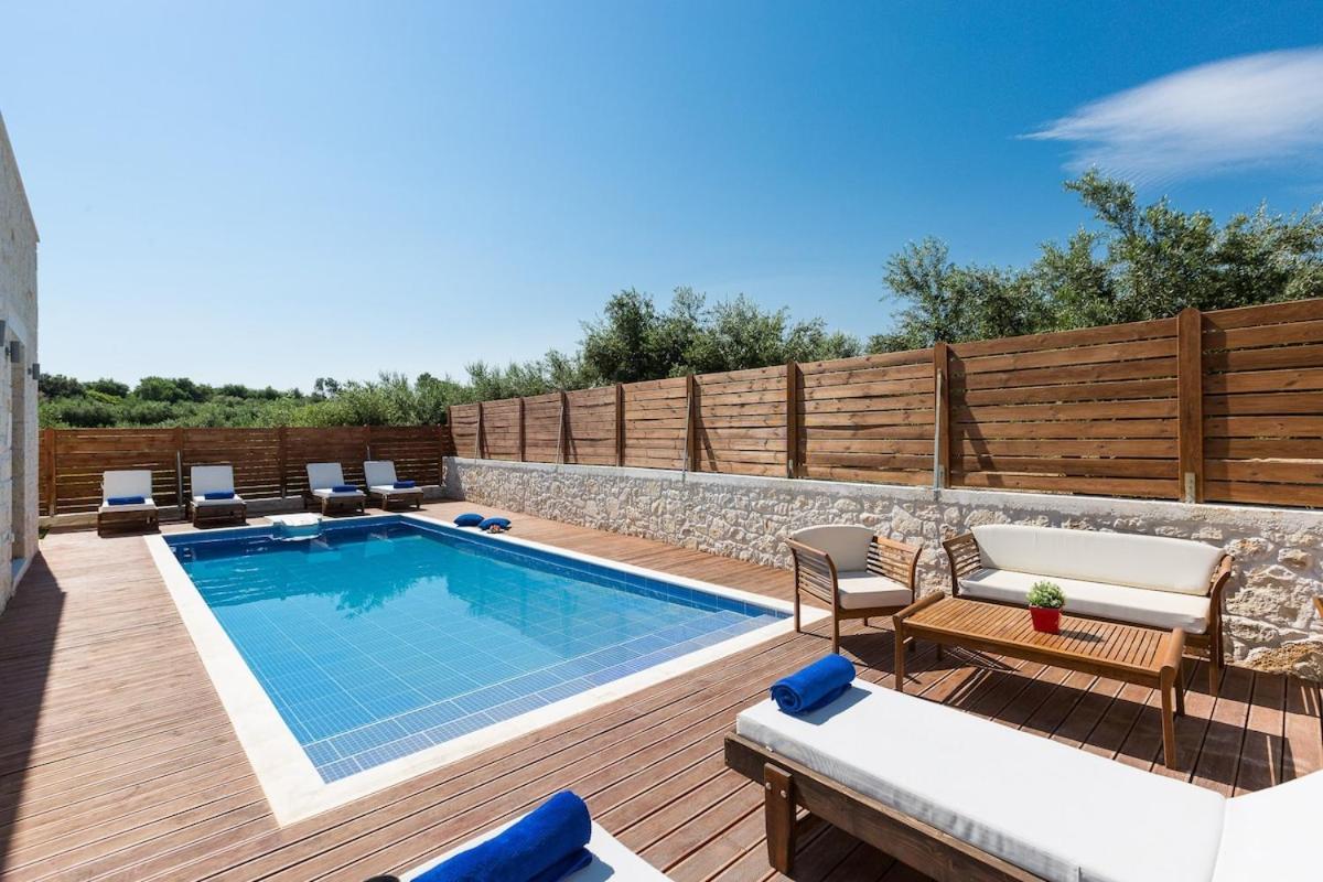 Villa Vera - With Private Heated Pool & Jacuzzi Παγκαλοχώρι Εξωτερικό φωτογραφία