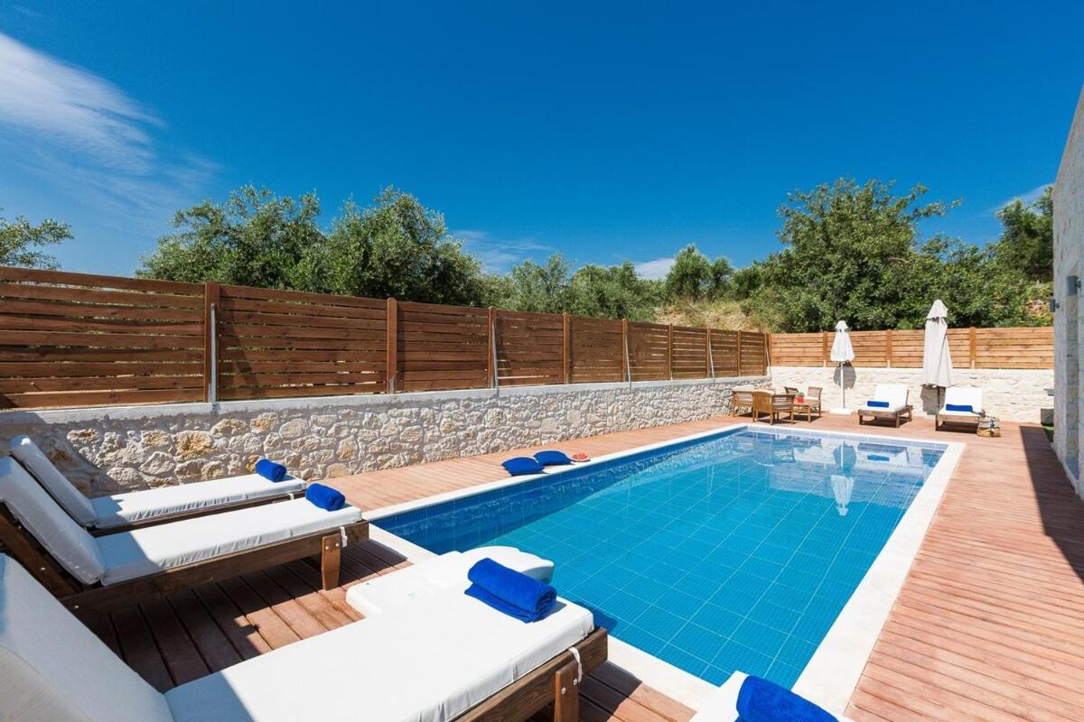Villa Vera - With Private Heated Pool & Jacuzzi Παγκαλοχώρι Εξωτερικό φωτογραφία